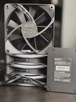 NZXT 3xF120 RGB DUO + NZXT Lighting and Fan Control Hub - 3