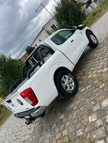 Nissan Navara pick-up - 3