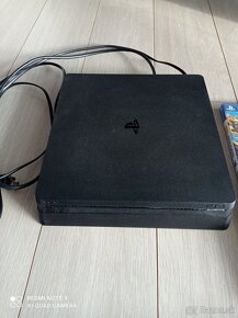 PS 4 slim - 3