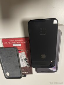 iPhone XR 64GB cierny - 3