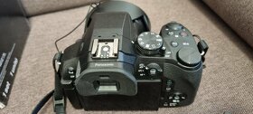 Panasonic Lumix DMC-FZ300 - 3