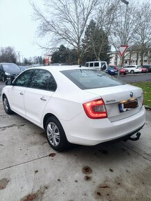 Škoda Rapid 1.2 TSI Benzín 63kw 2014 len 142 000km - 3