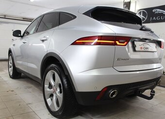 Jaguar E-Pace 2.0 I4 R-Dynamic SE AWD A/T - 3