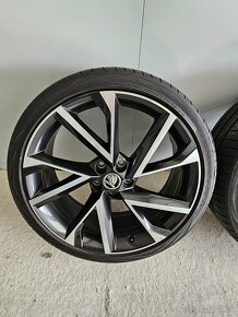 Skoda superb Vega 20" 5x112 - 3