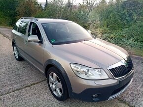 ŠKODA OCTAVIA SCOUT 2.0 TDI 4X4 XENON TOP NADHERNE - 3