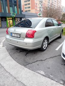 Predam toyota avensis - 3