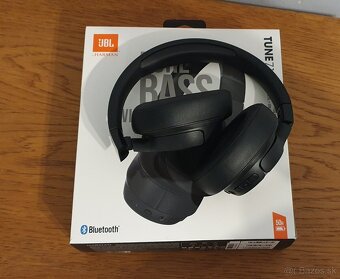 JBL Tune 710BT - 3