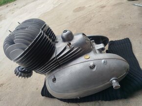 Jawa 354 motor - 3