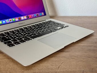 Apple MacBook Air 13 (2017) - 3