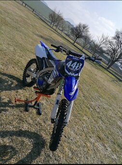 Yamaha yzf 250 - 3