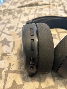 Steelseries Arctis Pro Sluchadla - 3