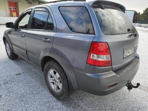 Kia Sorento 2.5 CRDi 4x4 - 3