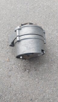 Predám alternator zo Škoda 120 - 3