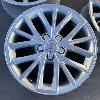 17" Hliníkové disky TOYOTA Corolla 5x114,3 - 3