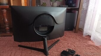 27" Samsung Odyssey G5 LC27 - 3