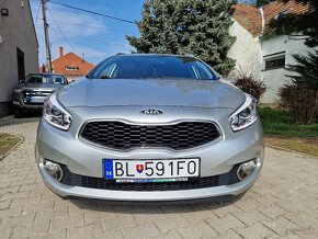 KIA Ceed SW 1.6 GDi Gold 135k M6 (benzín) - 3