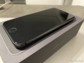 iPhone 8 64Gb - Pekný stav - 3