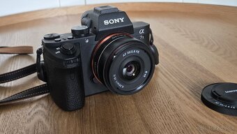 Sony Alpha 7II + objektívy 35mm f/2.8 a 28-70mm f/3.5-5.6 - 3