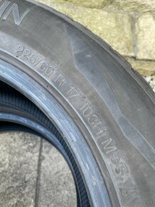 225/60 r17 Vredestein - 3