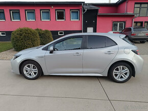 Toyota Corolla 1.8 Hybrid e-CVT 10/2021, iba 21 000 km - 3