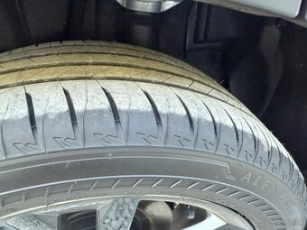 Bridgestone Alenza 001 235/50 R20 100V - 3