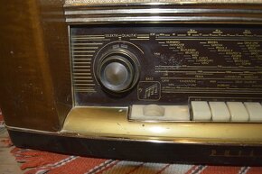 predam krasne starozitne gramoradio PHILIPS - 3