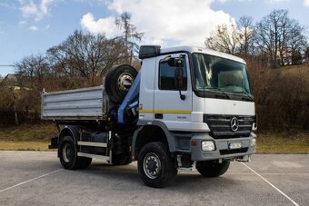 Mercedes Actros trojstranný sklápač zdokladované km - 3