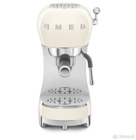 Espresso Kávovar Smeg - krémová farba - 3