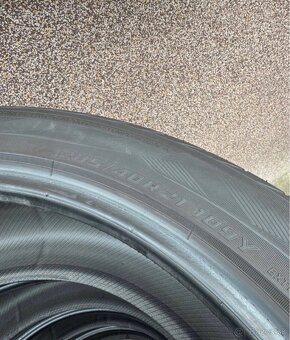 Yokohama 285/40 R 21 DOT 21 - 3