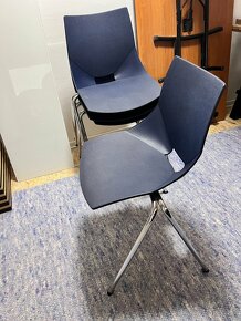 Stohovateľné modré stoličky 4ks - 3