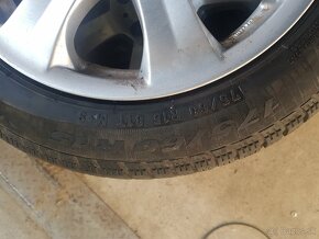 Zimné PIRELLI 175/60  r15. - 3