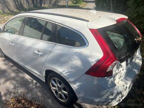 Volvo V60 Nafta - 3