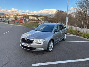 ŠKODA SUPERB 2 3.6FSI DSG 4x4 - 3