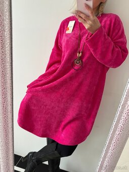 Damska menčestrova oversize tunika s nahrdelnikom fuchsia - 3