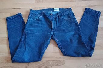 Wrangler tmavomodré slim fit - 3