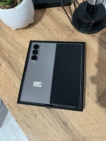 Samsung Galaxy Z Fold 6 - 3