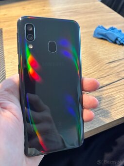 Samsung Galaxy A40 - 3