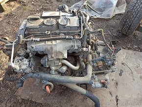 Dodge kompletný motor, prevodovka 2.0crd 88kw - 3