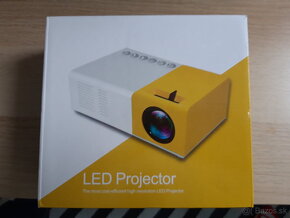 Predám led mini projektor - 3