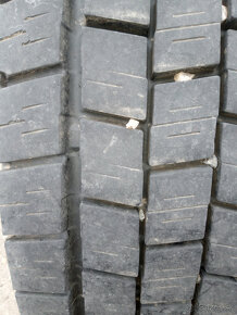 Kolesá 305/70 R 19.5 - 3