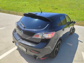 Mazda 3 2.2 MZR-CD, 136 KW, 2010, Farba čierna metalíza - 3