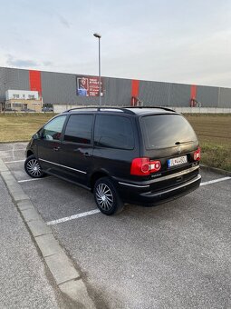 Predám Volkswagen Sharan 1.9 TDi , 85kW, 4 Motion (4x4) - 3