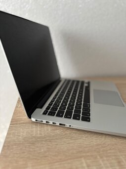 Apple MacBook Pro Mid 2014 - 3