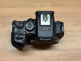 Canon EOS R10 (telo) - 3