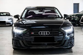 Audi S8 - 3