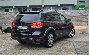 Fiat Freemont  2.0 JTD  - Automat  4x4 - 7 miestny - 3