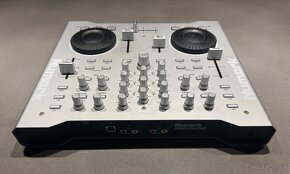 Numark Omni Control - 3