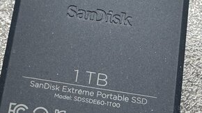 Predám prenosný SSD disk Sandisk Extreme Portable 1TB - 3