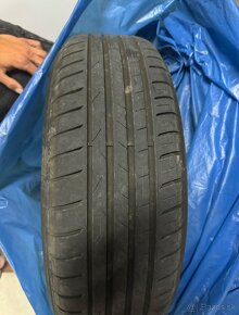 Predám pneumatiky 175/65 R15 na diskoch - 3