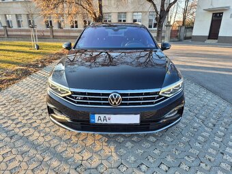 Volkswagen Passat Variant 2.0 TDI R Line EVO Elegance DSG - 3